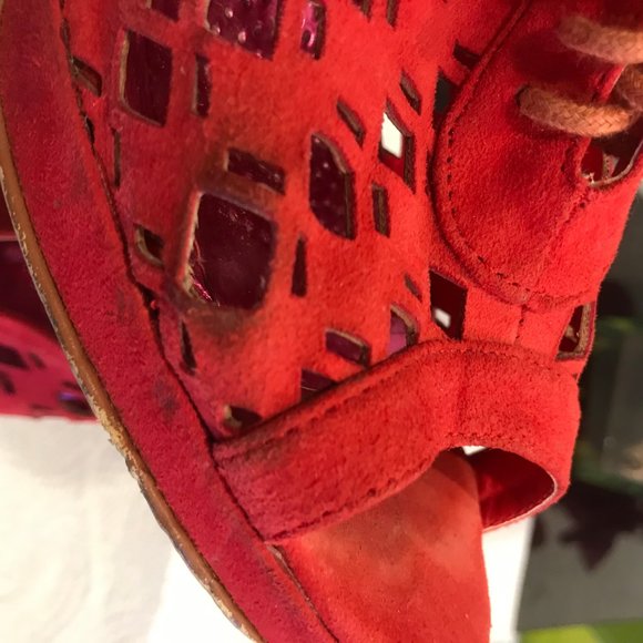 Stylish Red Pumps by High Heel Power - Picture 2 of 8